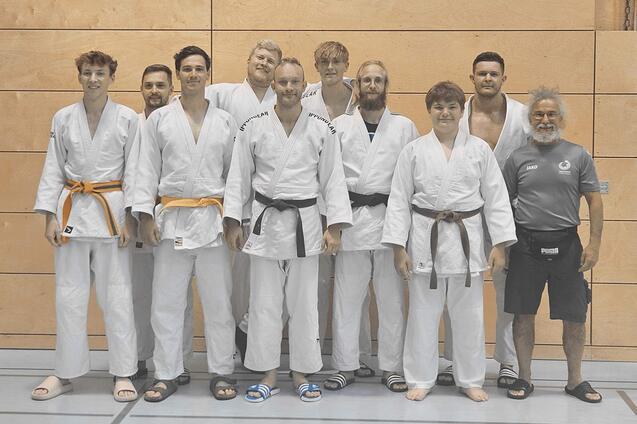 Judo Männer der Spvgg Besigheim starten mit einem Sieg und zwei Niederlagen in die Bezirksliga