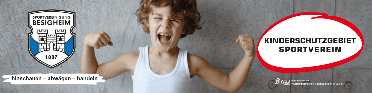 Junge mit weißem Shirt zeigt verschmitzt seine Muskeln vor einer grauen Wand, neben Logo der Sportvereinigung Besigheim.